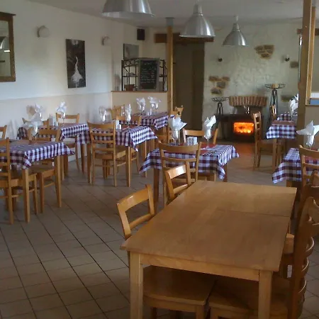 Hotel L'abbaye Le Neufbourg