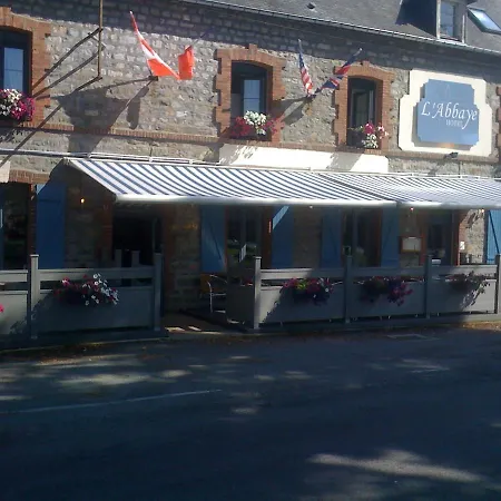 L'abbaye Hotel Le Neufbourg